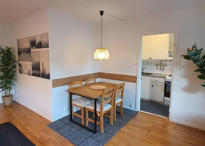 Apartment With Garden Near Metro!